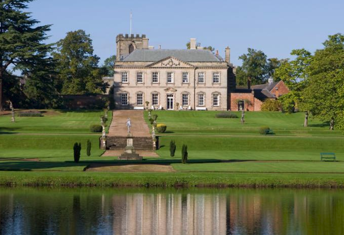 Stately Home | Melbourne Hall | Lets Go Out